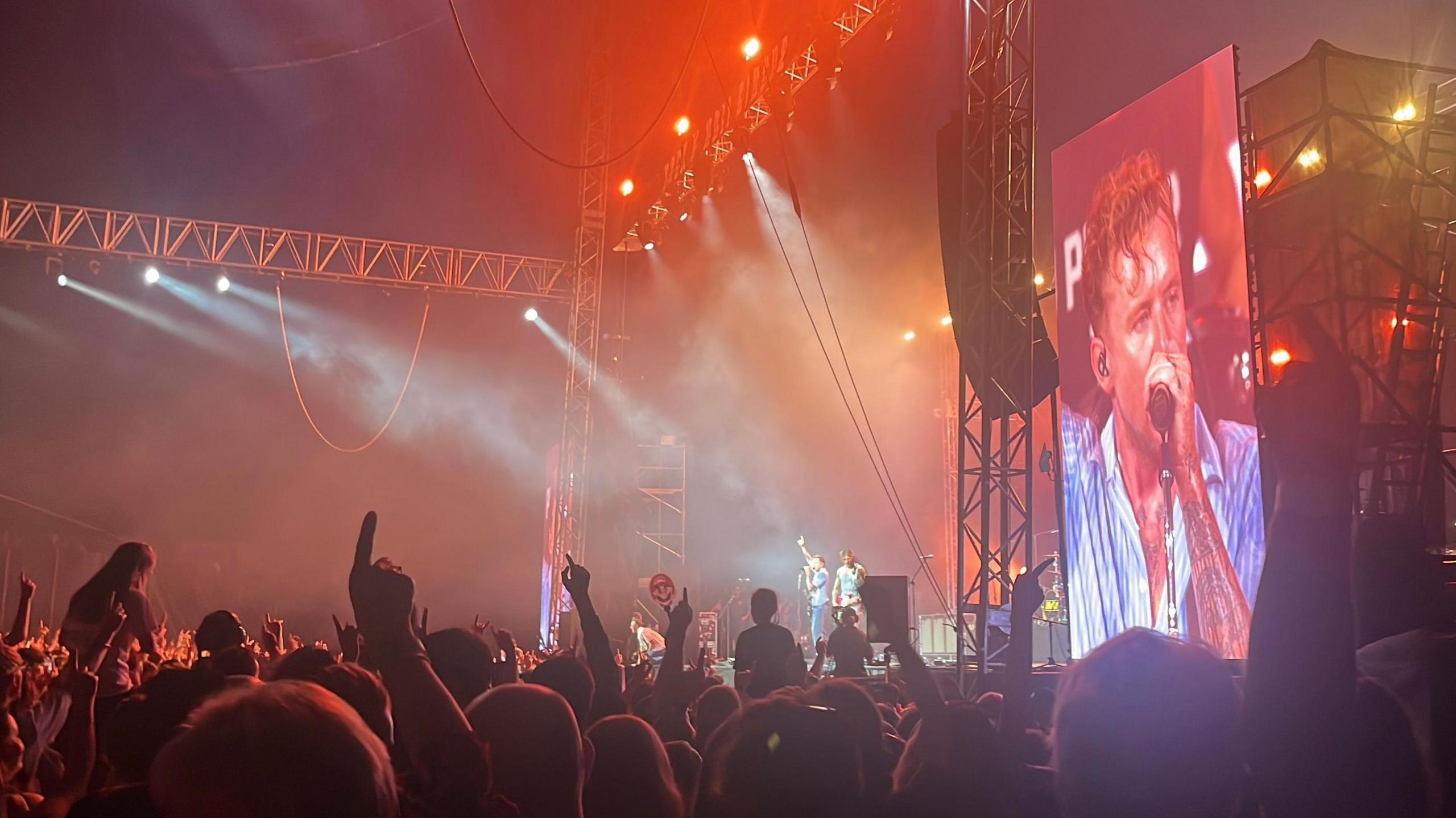 Tim McGraw live shots