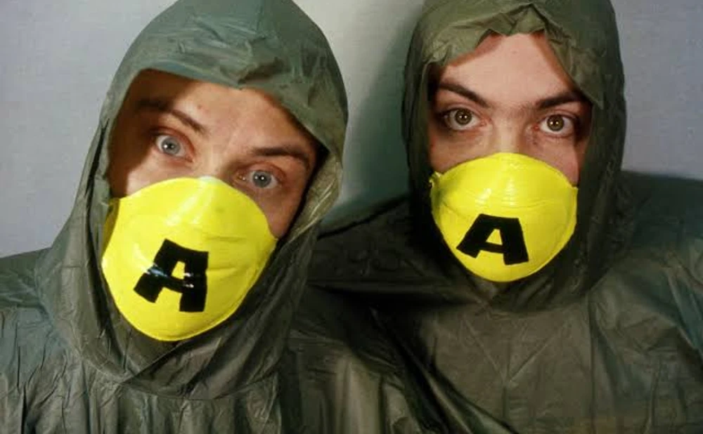 Altern 8