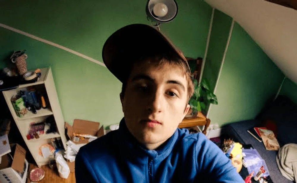 H JeuneCrack