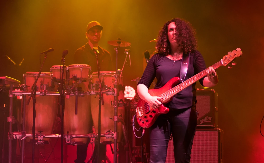 STS9